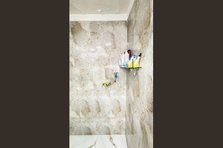 Apartamento à venda com 64m², 3 quartos e 1 vaga Apartamento à venda com 64m², 3 quartos e 1 vagaBanheiro