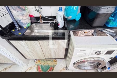 Apartamento à venda com 64m², 3 quartos e 1 vaga Apartamento à venda com 64m², 3 quartos e 1 vagaÁrea de Serviço