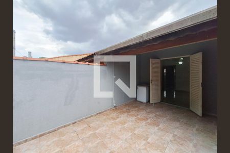 Casa à venda com 80m², 2 quartos e 1 vaga Casa à venda com 80m², 2 quartos e 1 vagaVaranda Quarto 2