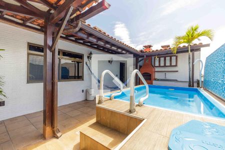 Apartamento à venda com 160m², 3 quartos e 1 vaga Apartamento à venda com 160m², 3 quartos e 1 vagaCobertura