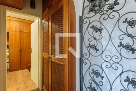 Corredor de apartamento para alugar com 1 quarto, 88m² em Indianópolis, São Paulo