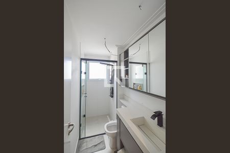 Apartamento à venda com 96m², 3 quartos e 2 vagas Apartamento à venda com 96m², 3 quartos e 2 vagasBanheiro da Suíte