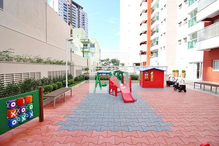 Apartamento à venda com 96m², 3 quartos e 2 vagas Apartamento à venda com 96m², 3 quartos e 2 vagasÁrea comum - Playground
