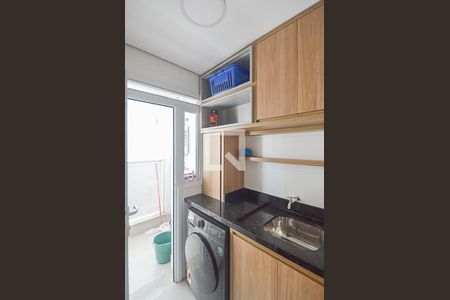 Apartamento à venda com 96m², 3 quartos e 2 vagas Apartamento à venda com 96m², 3 quartos e 2 vagasÁrea de Serviço