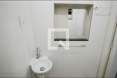 Banheiro de casa para alugar com 1 quarto, 18m² em Riachuelo, Rio de Janeiro