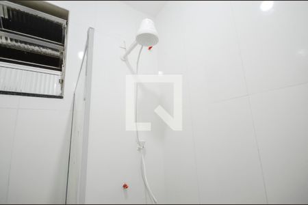 Banheiro de casa para alugar com 1 quarto, 18m² em Riachuelo, Rio de Janeiro