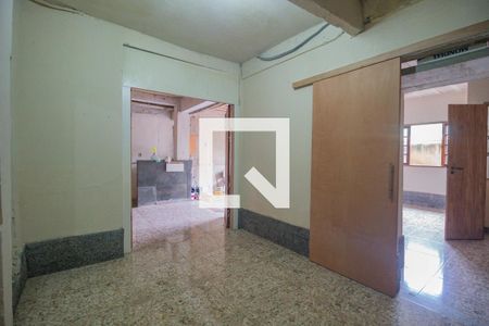 Casa à venda com 200m², 3 quartos e 2 vagasCasa 2 Sala