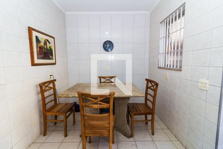 Casa à venda com 350m², 4 quartos e 4 vagasCozinha