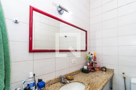 Casa à venda com 350m², 4 quartos e 4 vagasBanheiro da Suíte
