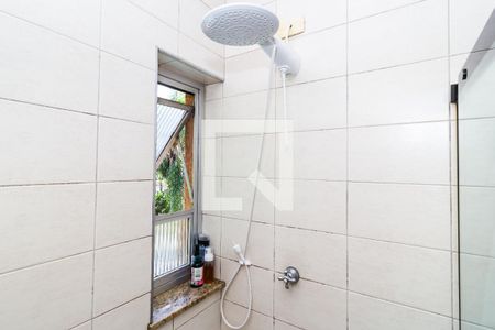 Casa à venda com 350m², 4 quartos e 4 vagasBanheiro da Suíte