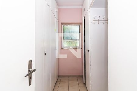 Casa à venda com 350m², 4 quartos e 4 vagasCloset da suíte