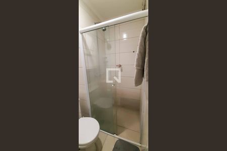 Apartamento para alugar com 57m², 2 quartos e 1 vaga Apartamento para alugar com 57m², 2 quartos e 1 vagaBanheiro da Suíte