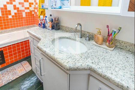 Apartamento à venda com 176m², 3 quartos e 3 vagasBanheiro do quarto 3