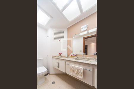 Apartamento à venda com 176m², 3 quartos e 3 vagasLavabo