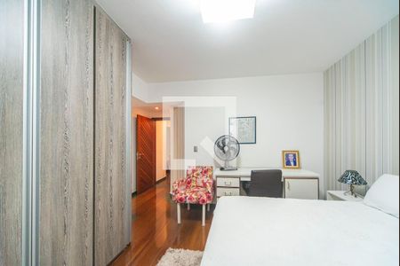 Apartamento à venda com 176m², 3 quartos e 3 vagasQuarto 1