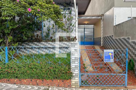 Casa à venda com 10m², 2 quartos e 1 vagaFachada + plaquinha