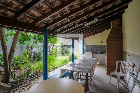 Casa à venda com 10m², 2 quartos e 1 vagaQuintal