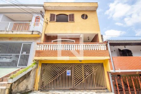 Casa à venda com 126m², 3 quartos e 4 vagasFachada