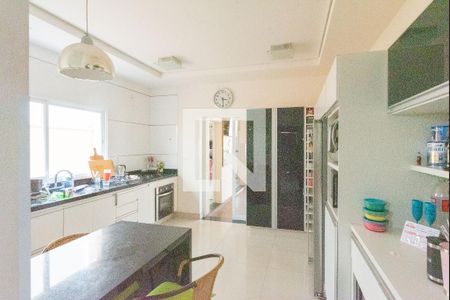 Casa de condomínio para alugar com 317m², 4 quartos e 4 vagasCozinha