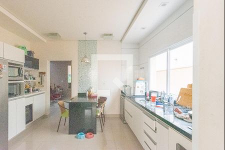 Casa de condomínio para alugar com 317m², 4 quartos e 4 vagasCozinha