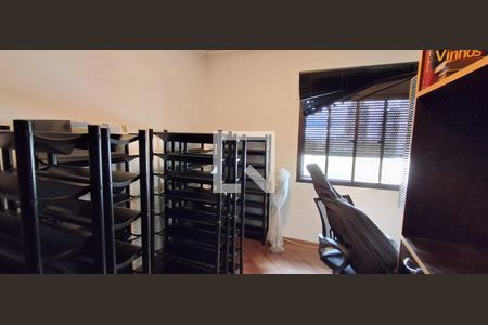 Apartamento à venda com 205m², 4 quartos e 2 vagas Apartamento à venda com 205m², 4 quartos e 2 vagasQuarto 2