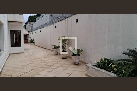 Apartamento à venda com 205m², 4 quartos e 2 vagas Apartamento à venda com 205m², 4 quartos e 2 vagasÁrea Comum