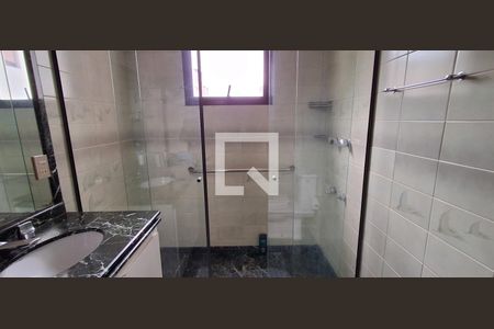 Apartamento à venda com 205m², 4 quartos e 2 vagas Apartamento à venda com 205m², 4 quartos e 2 vagasBanheiro Social