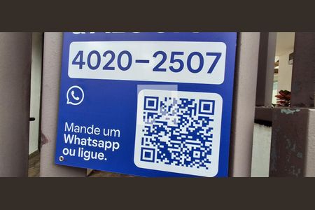 Apartamento à venda com 205m², 4 quartos e 2 vagas Apartamento à venda com 205m², 4 quartos e 2 vagasPlaquinha