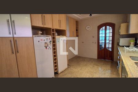 Apartamento à venda com 205m², 4 quartos e 2 vagas Apartamento à venda com 205m², 4 quartos e 2 vagasCozinha