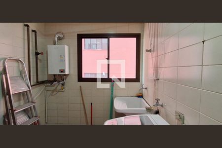 Apartamento à venda com 205m², 4 quartos e 2 vagas Apartamento à venda com 205m², 4 quartos e 2 vagasÁrea de Serviço