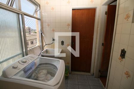 Apartamento à venda com 74m², 2 quartos e 1 vagaÁrea de Serviço