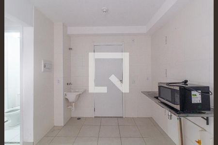 Sala/Cozinha de apartamento para alugar com 2 quartos, 32m² em Colônia (zona Leste), São Paulo