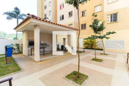 Apartamento para alugar com 32m², 2 quartos e sem vagaÁrea comum - Churrasqueira