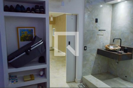 Casa de condomínio à venda com 260m², 4 quartos e 1 vagaSuíte 2