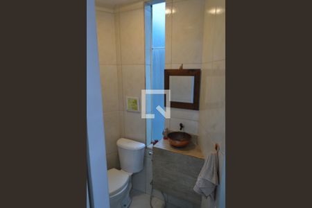 Casa de condomínio à venda com 260m², 4 quartos e 1 vagaLavabo 1