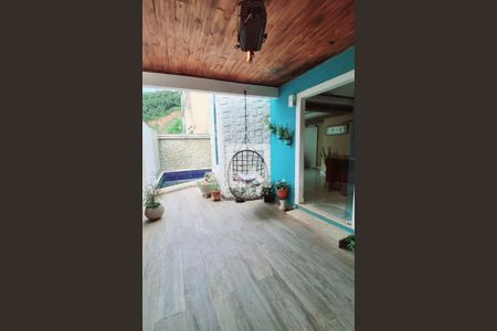 Casa de condomínio à venda com 260m², 4 quartos e 1 vagaÁrea Gourmet