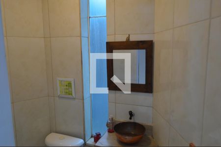 Casa de condomínio à venda com 260m², 4 quartos e 1 vagaLavabo 1