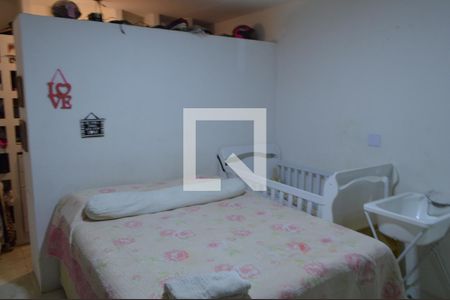 Casa de condomínio à venda com 260m², 4 quartos e 1 vagaSuíte 1