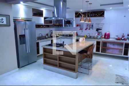 Casa de condomínio à venda com 260m², 4 quartos e 1 vagaCozinha