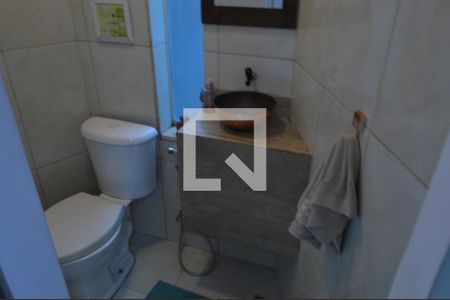 Casa de condomínio à venda com 260m², 4 quartos e 1 vagaLavabo 1