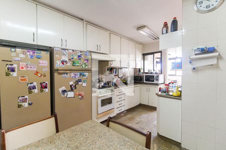 Apartamento à venda com 183m², 3 quartos e 3 vagasCozinha/Área De Serviço