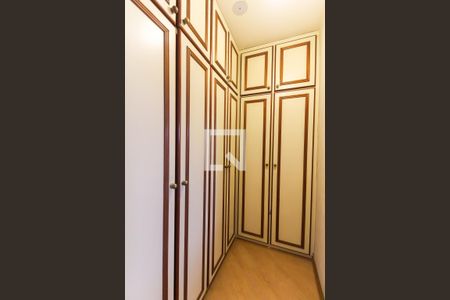 Apartamento à venda com 183m², 3 quartos e 3 vagasCloset
