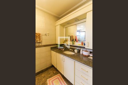 Apartamento à venda com 183m², 3 quartos e 3 vagasBanheiro Social