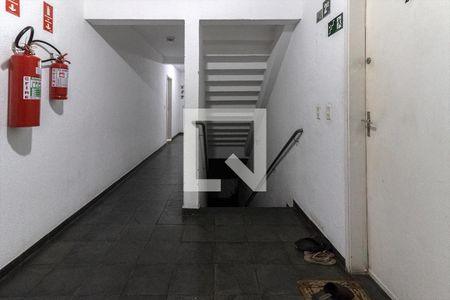 Apartamento à venda com 55m², 2 quartos e 1 vagaEscada