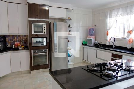 Casa à venda com 480m², 5 quartos e 6 vagasCozinha