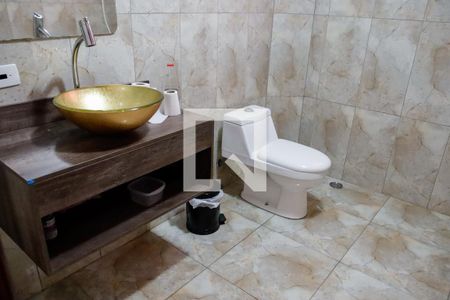 Casa à venda com 480m², 5 quartos e 6 vagasBanheiro 2