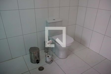 Casa à venda com 480m², 5 quartos e 6 vagasBanheiro da Suíte 4
