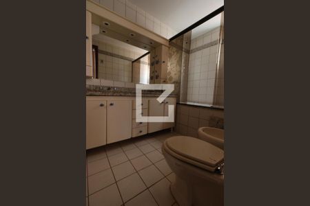 Apartamento para alugar com 246m², 5 quartos e 2 vagasBanheiro da Suíte 3