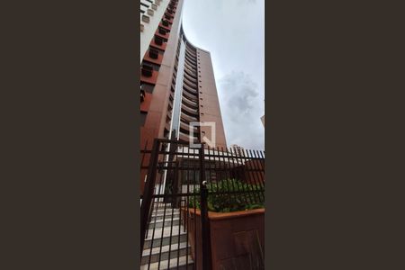 Apartamento para alugar com 246m², 5 quartos e 2 vagasFachada