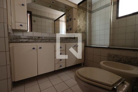 Apartamento para alugar com 246m², 5 quartos e 2 vagasBanheiro da Suíte 3